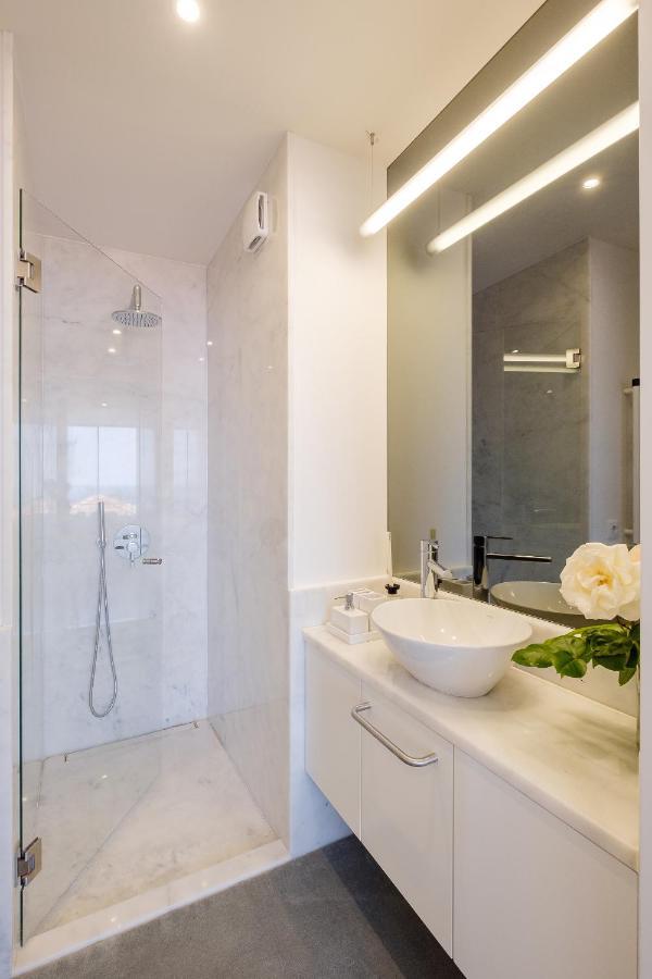 Boutique Rentals- Bliss By The Sea Apt- Ocean Views In Foz Beach Porto Luaran gambar