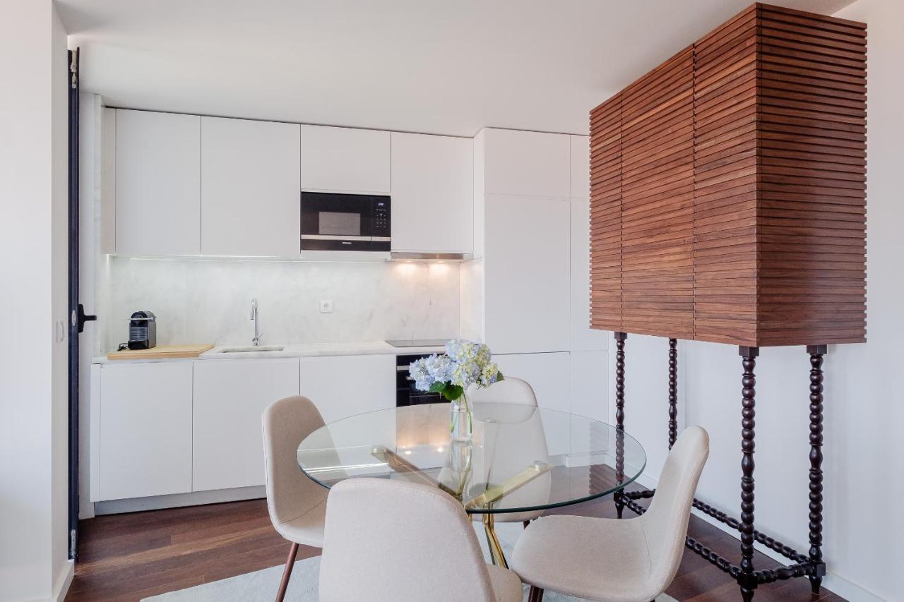 Boutique Rentals- Bliss By The Sea Apt- Ocean Views In Foz Beach Porto Luaran gambar