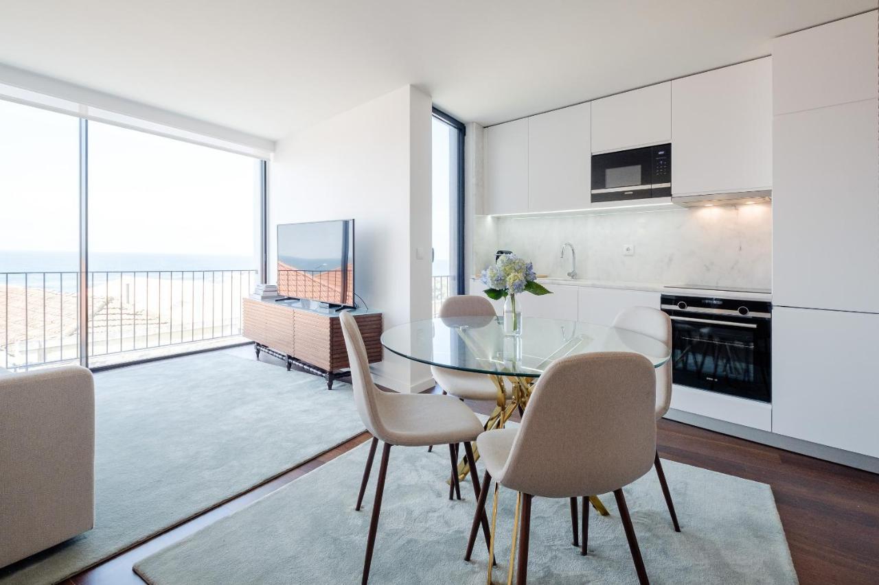 Boutique Rentals- Bliss By The Sea Apt- Ocean Views In Foz Beach Porto Luaran gambar