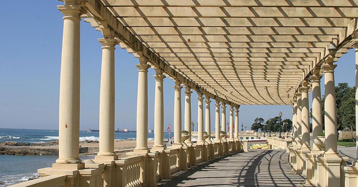 Boutique Rentals- Bliss By The Sea Apt- Ocean Views In Foz Beach Porto Luaran gambar